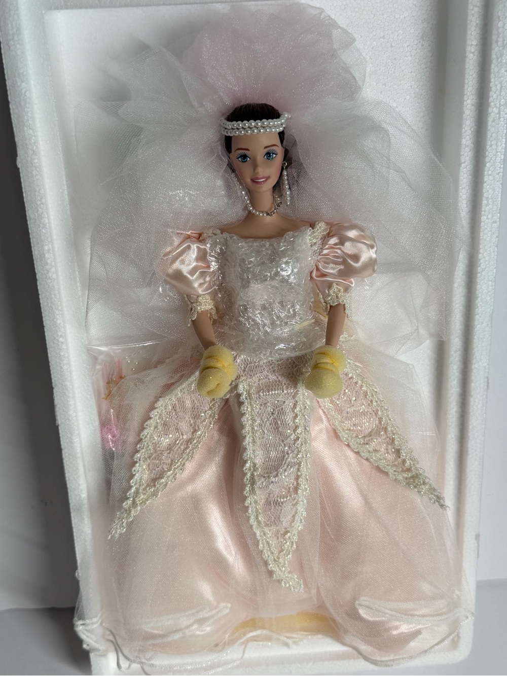 Blushing Orchid Bride Barbie Vintage 1996 New in Box
